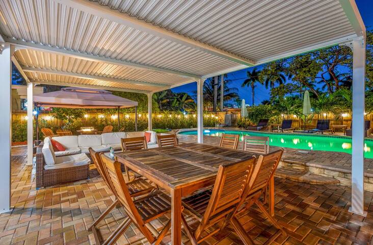 Beach and Sand/4Bdrooms/Minigolf/7 Min to Beach gallery image 4