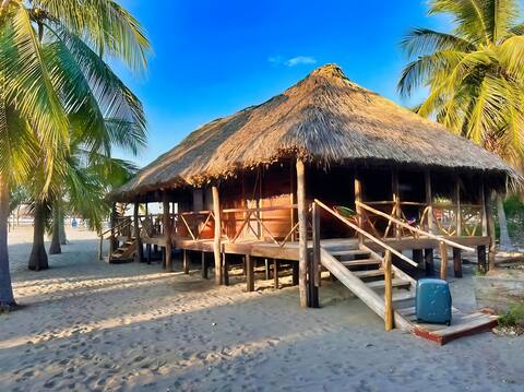 Cabin "Guarida" Water House
