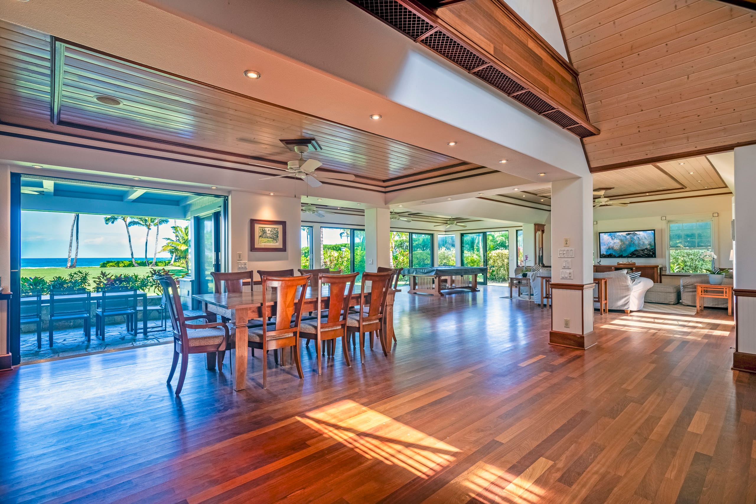 Home in Hanalei · ★5.0 · 7 bedrooms · 7 beds · 6.5 baths - Image 14