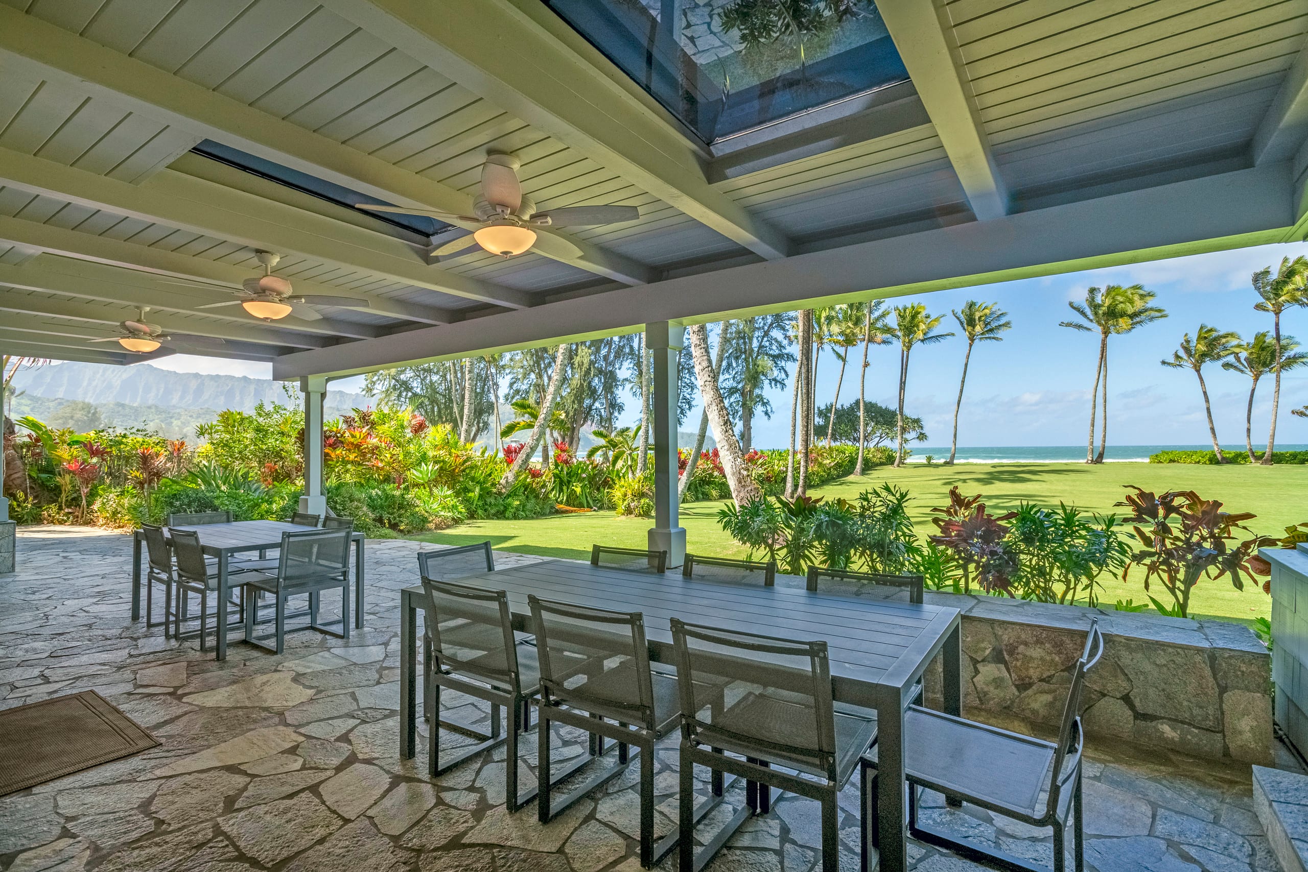 Home in Hanalei · ★5.0 · 7 bedrooms · 7 beds · 6.5 baths - Image 56