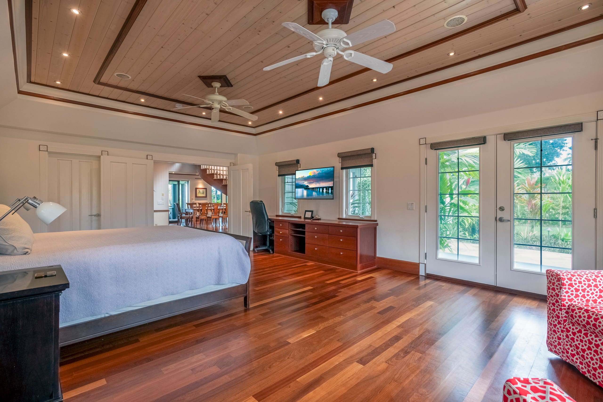 Home in Hanalei · ★5.0 · 7 bedrooms · 7 beds · 6.5 baths - Image 30