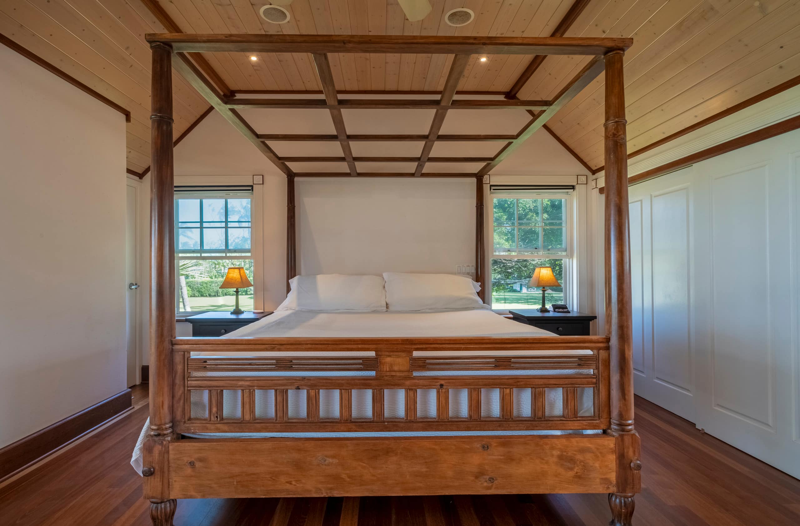 Home in Hanalei · ★5.0 · 7 bedrooms · 7 beds · 6.5 baths - Image 17
