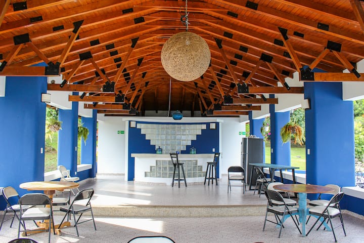 Room+breakfast - La Mesa
