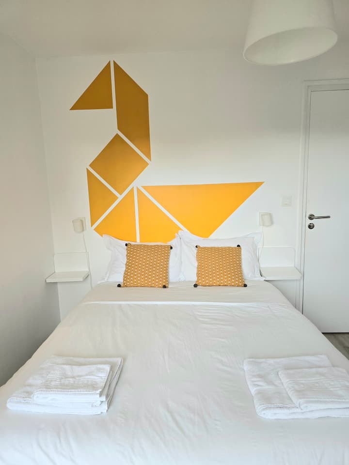 Chambre Orange
2 personnes, lit double 140 cm