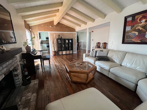 The Cozy Nook | Bay Area | Up to 8p | SFO/OAK/SJ