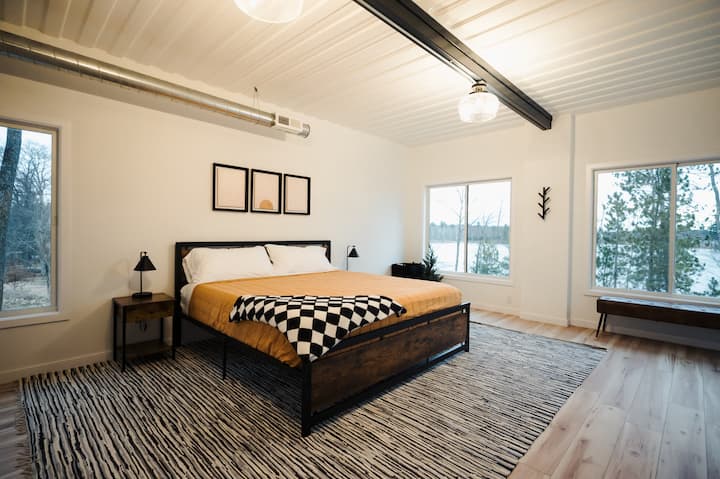 King size bed