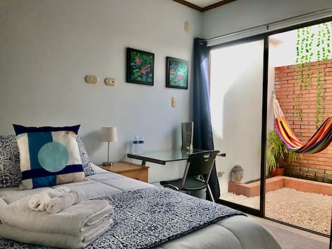 Fast Wi-Fi, Free Private Parking, Safe Area.