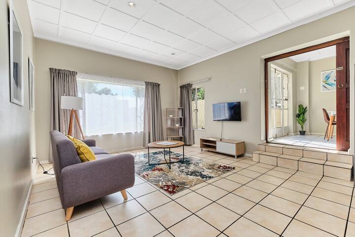 Riv3. Spacious 2 Bed/ Bath. Pool. - Alexandra, South Africa