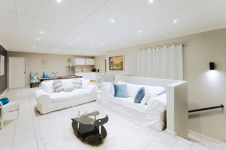 Wonderful Views And Great Living Areas - Jeffreys Bay