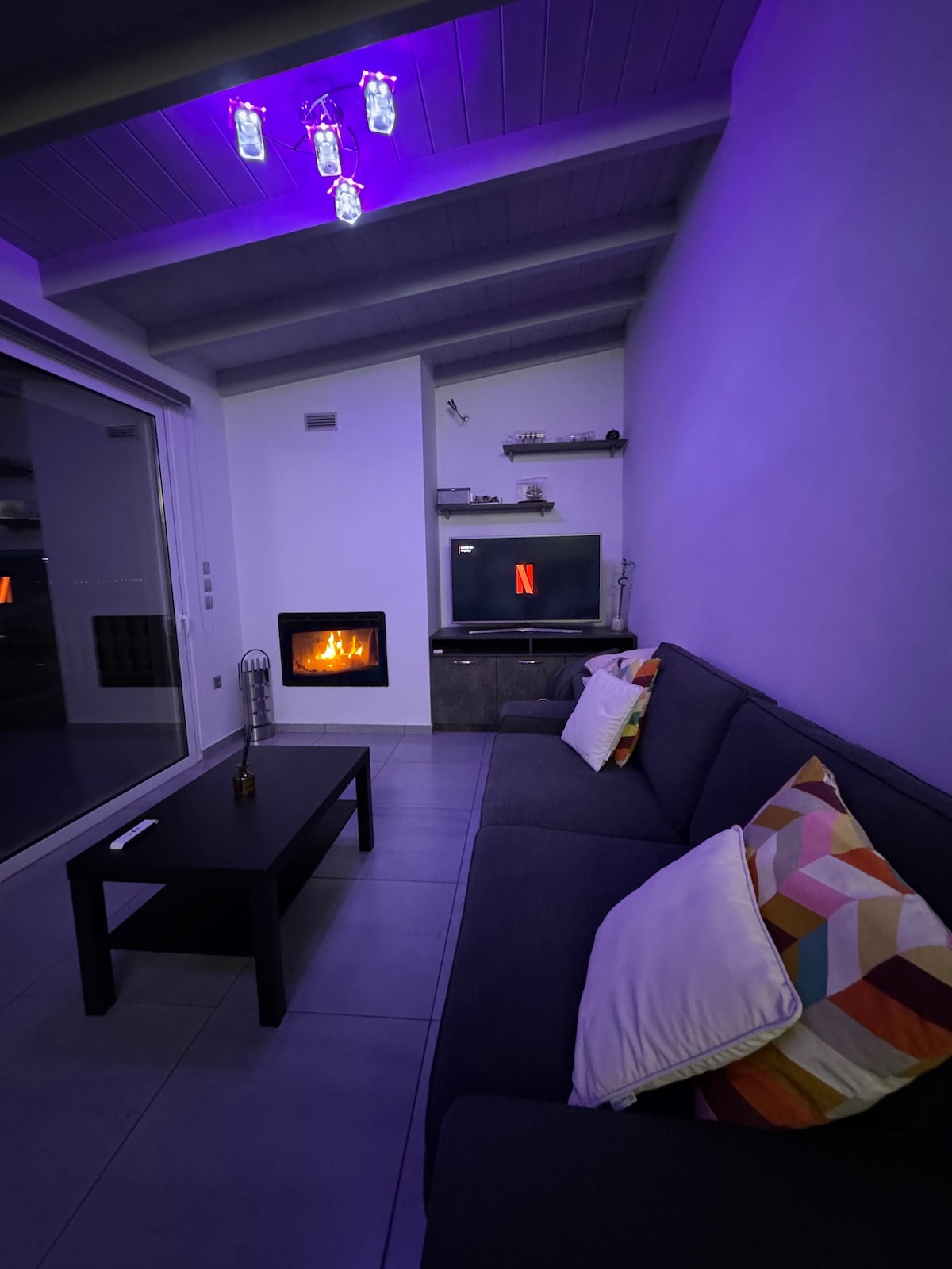 Aqua Vista 180° Sea View Apartment — Apartament — închiriere de vacanță cu vedere la mare în Agios Dimitrios, Greece, Atena, Grecia — fotografia 3 a proprietății | Aqua Vista Rentals