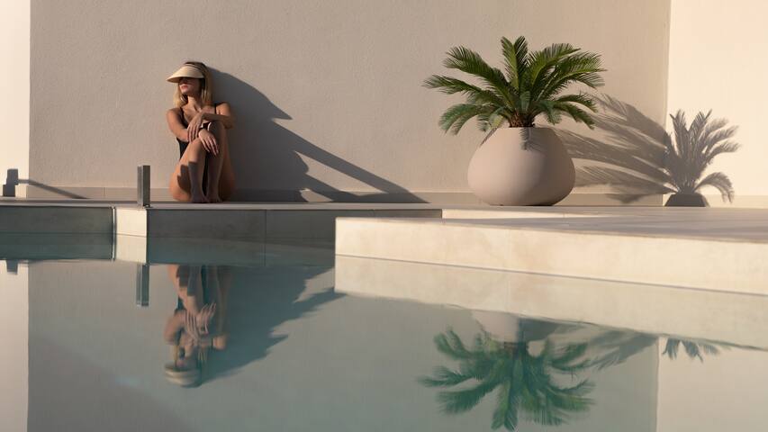 Cueva Villa II, with Pool, SeaViews & close to Sea gallery image 4