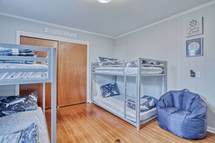 Seahorse House, Charlotte Beach, Rochester, NY gallery image 5