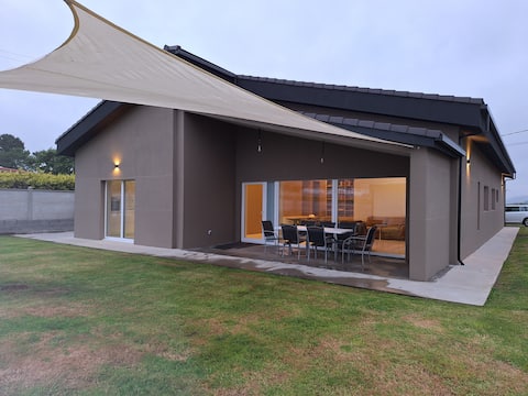 LAR DE CHÁS. Passivhaus Ferrolterra. Golf Club.