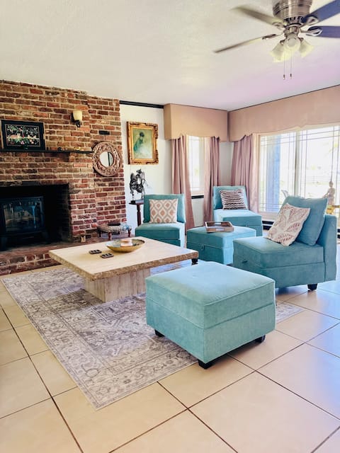 Luxury Home -Sleeps 8- Pet OK- St. Cloud - Orlando