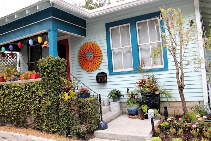 Casa Del Sol Historic St. Aug Hideaway - St. Augustine, FL