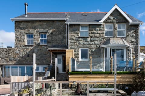 Bryn Glasfor ( Graig Escapes )