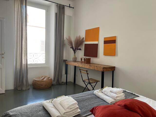 300 sq. meters: S. Maria Maggiore 4 rooms luxury gallery image 4