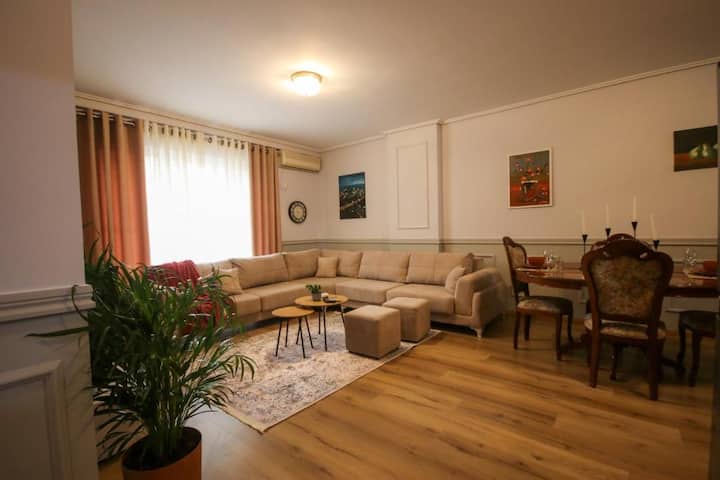 Johan's Apartment - Tirane