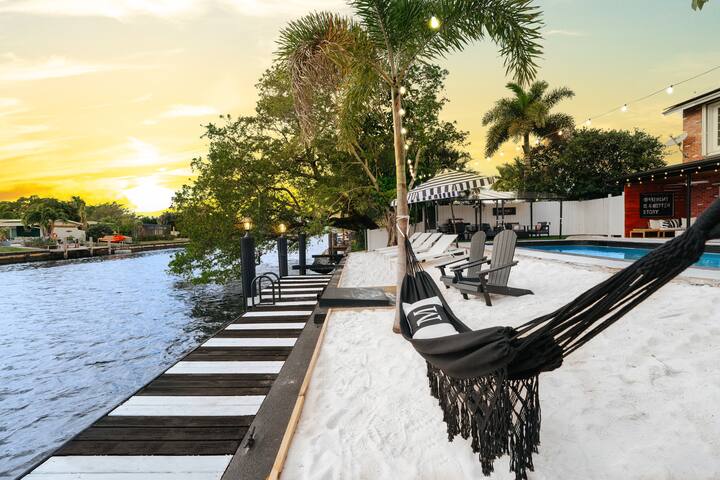 Waterfront w/ Beach Htd Pool Cinema Game- Room Spa gallery image 3