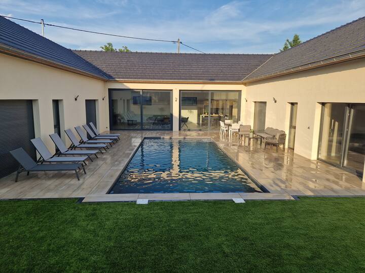Villa Cosy Avec Jacuzzi, Piscine Et Cinéma. - Colmar