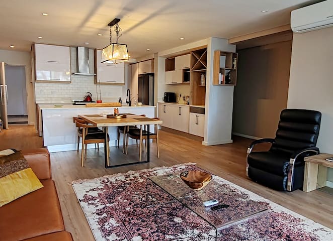 “(N)HEAR” the Ocean