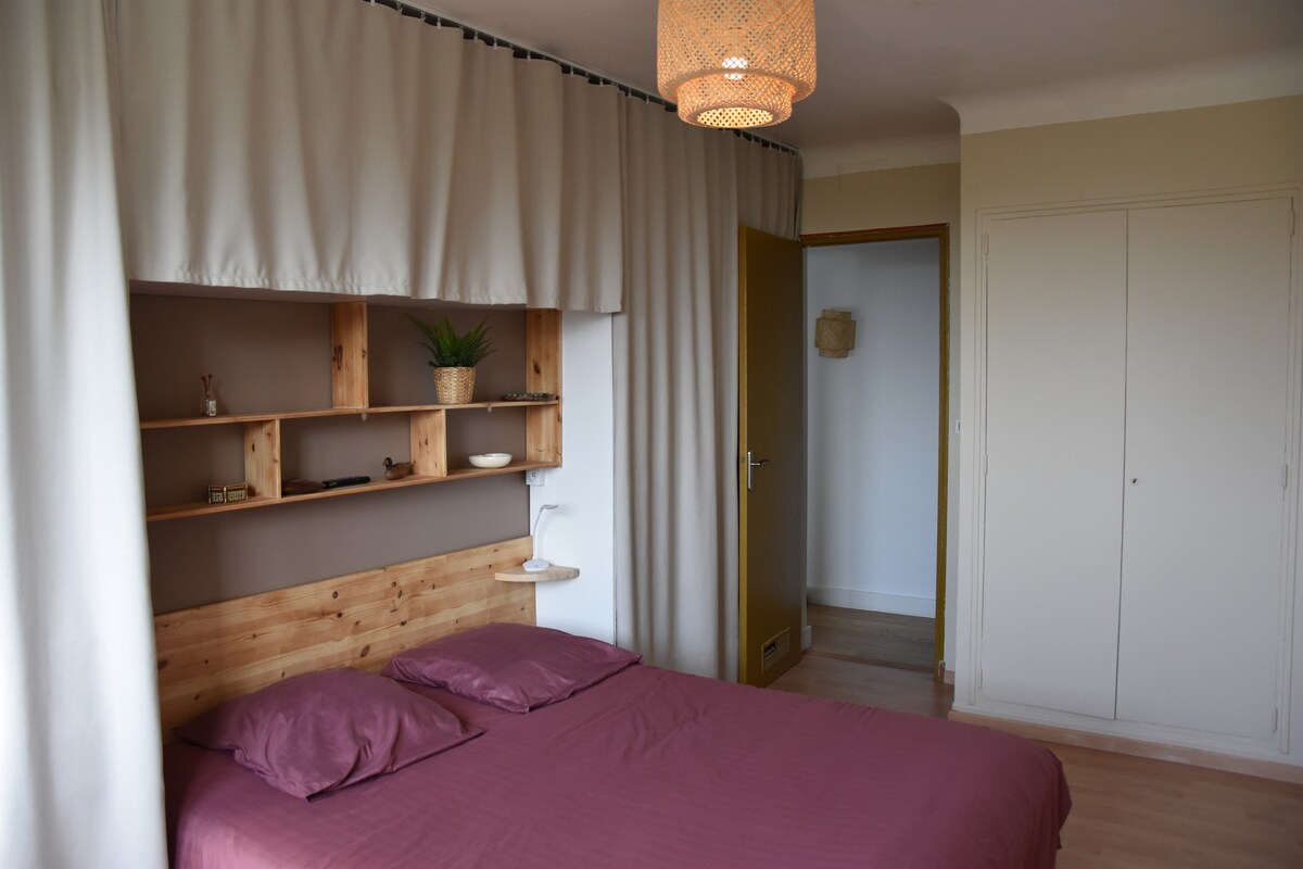 此房间有带复印机的工作空间（请参阅「工作空间」中的照片）