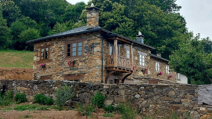 Casa Do Castro-doncos - Navia de Suarna