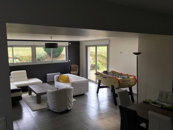 Spacieuse Maison De Campagne - Jullouville
