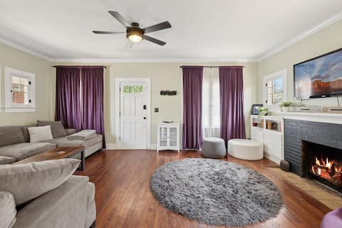 Successful Airbnb property: Spacious & Inviting Bungalow near Downtown in Encanto