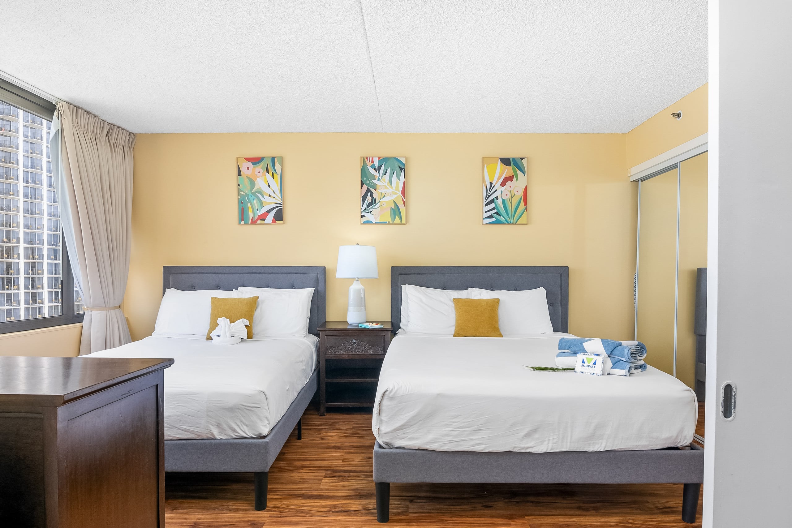 Condo in Honolulu · ★4.91 · 1 bedroom · 3 beds · 1 private bath - Image 24