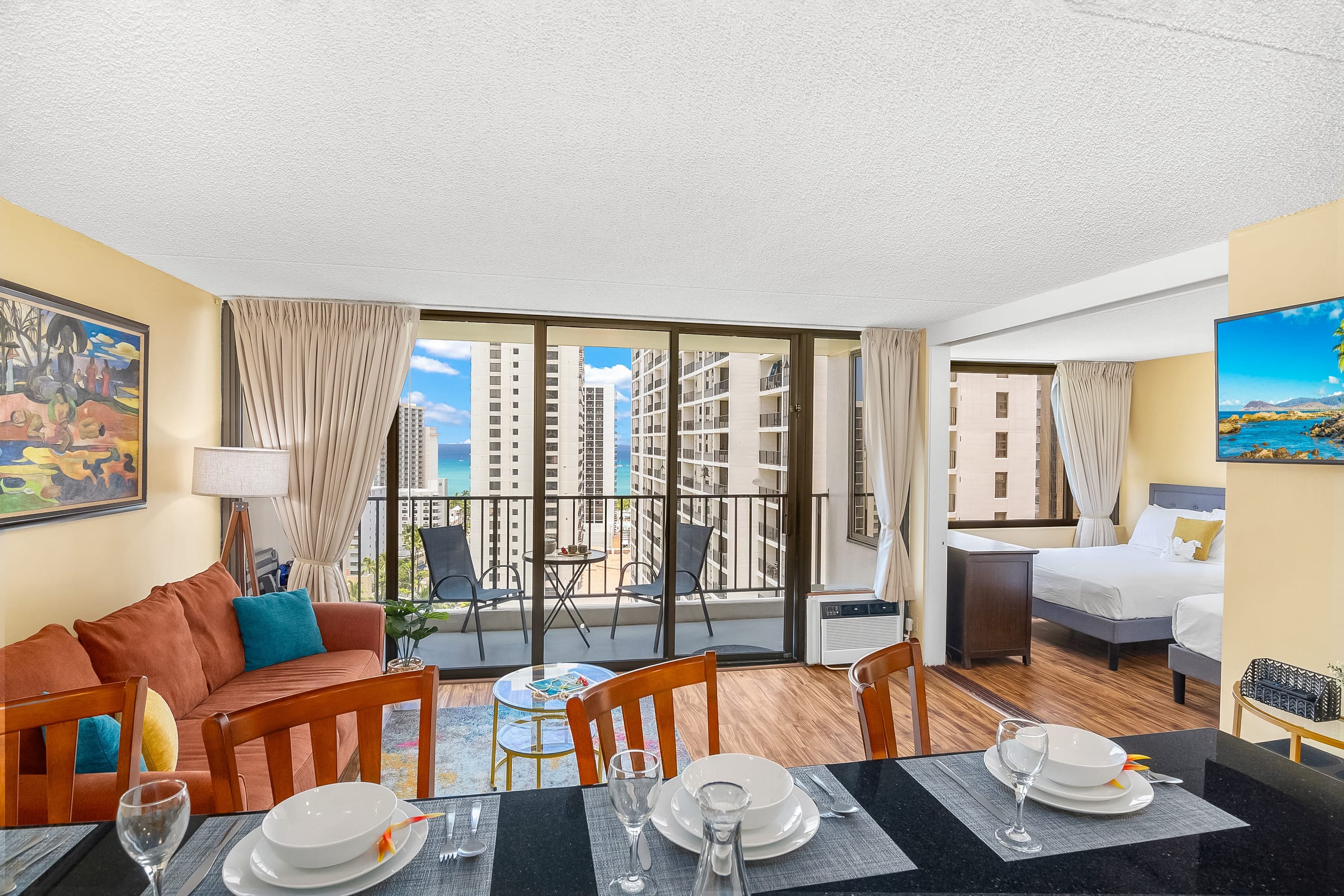 Condo in Honolulu · ★4.91 · 1 bedroom · 3 beds · 1 private bath - Image 18