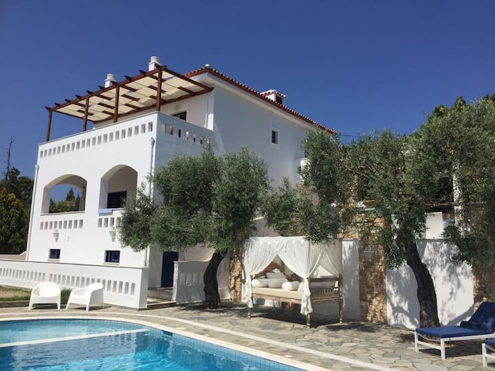 Villa Victoria Apartment - Alonissos