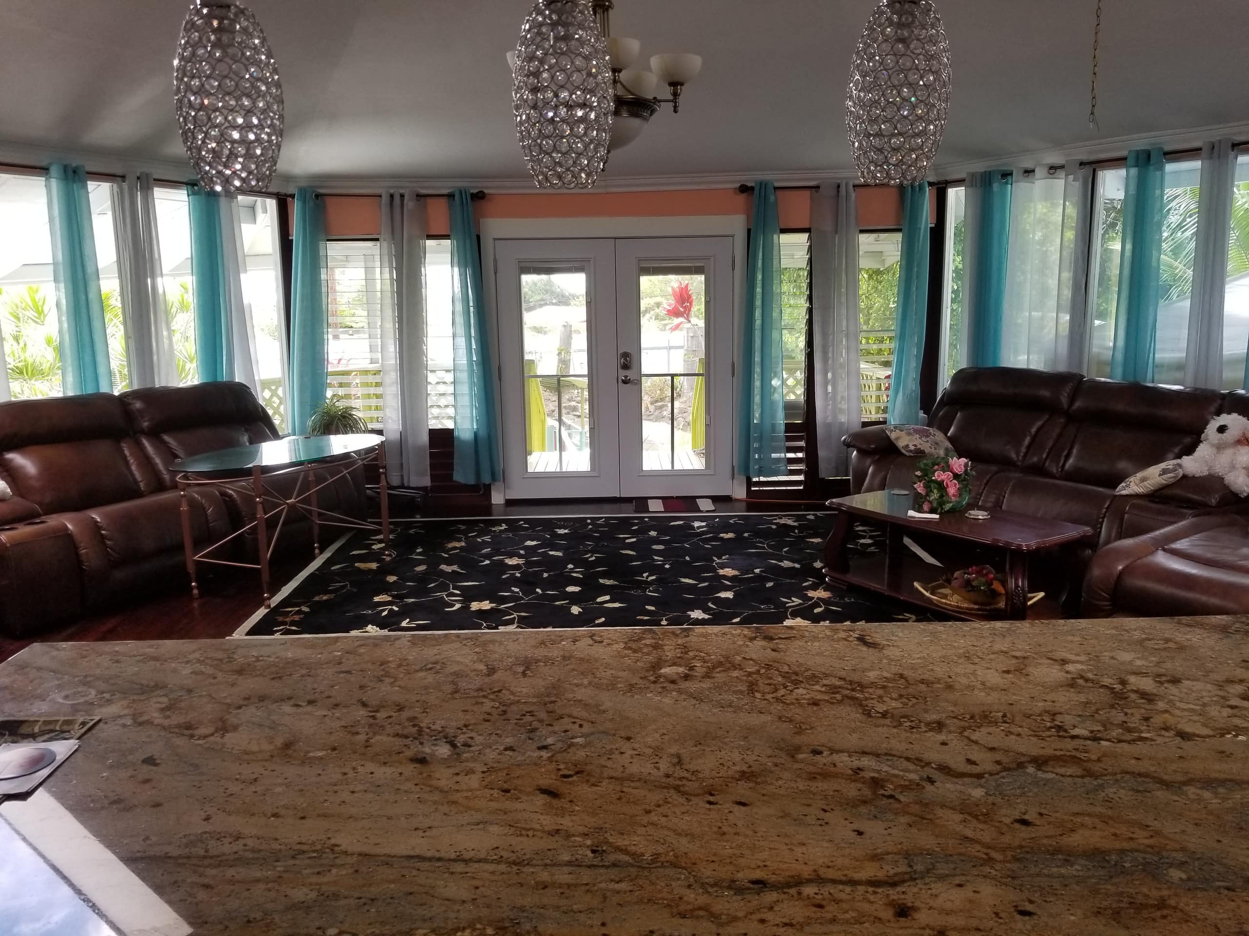Home in Keaau · ★4.86 · 4 bedrooms · 6 beds · 3 shared baths - Image 6