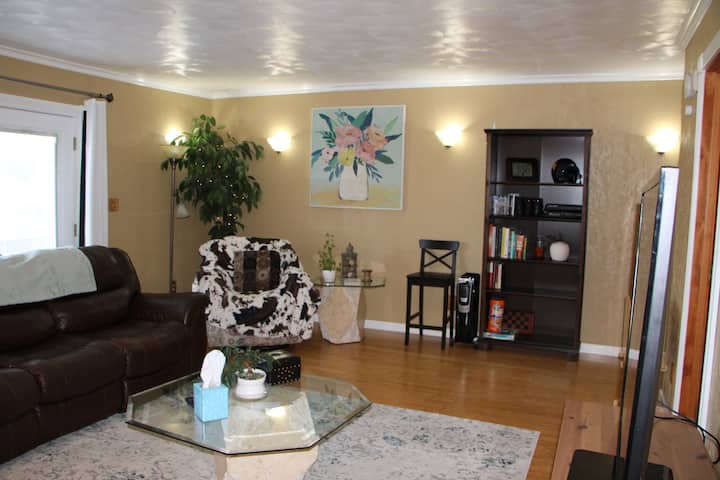 Prt To Wvu! Massive Patio, Hot Tub & Bar! - Morgantown, WV