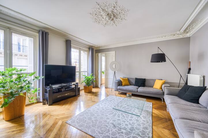 Emoi Conciergerie managed Airbnb listing 2