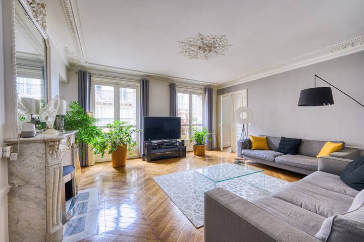 Emoi Conciergerie managed Airbnb listing 2