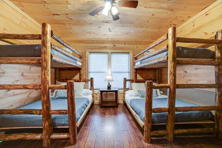 Chambre n °4 avec lits superposés jumeaux (pour 6 personnes)