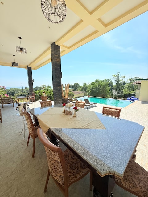 Sea View Luxury Mansion • Pool & Jacuzzi