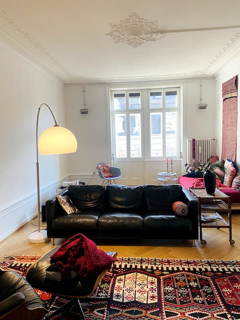 Spacious flat near fair