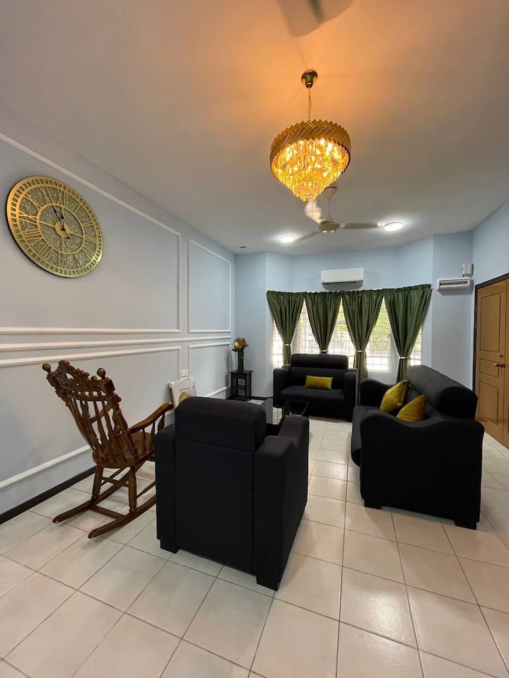 10 Pax | Double-story House Near Klcc - Hulu Langat