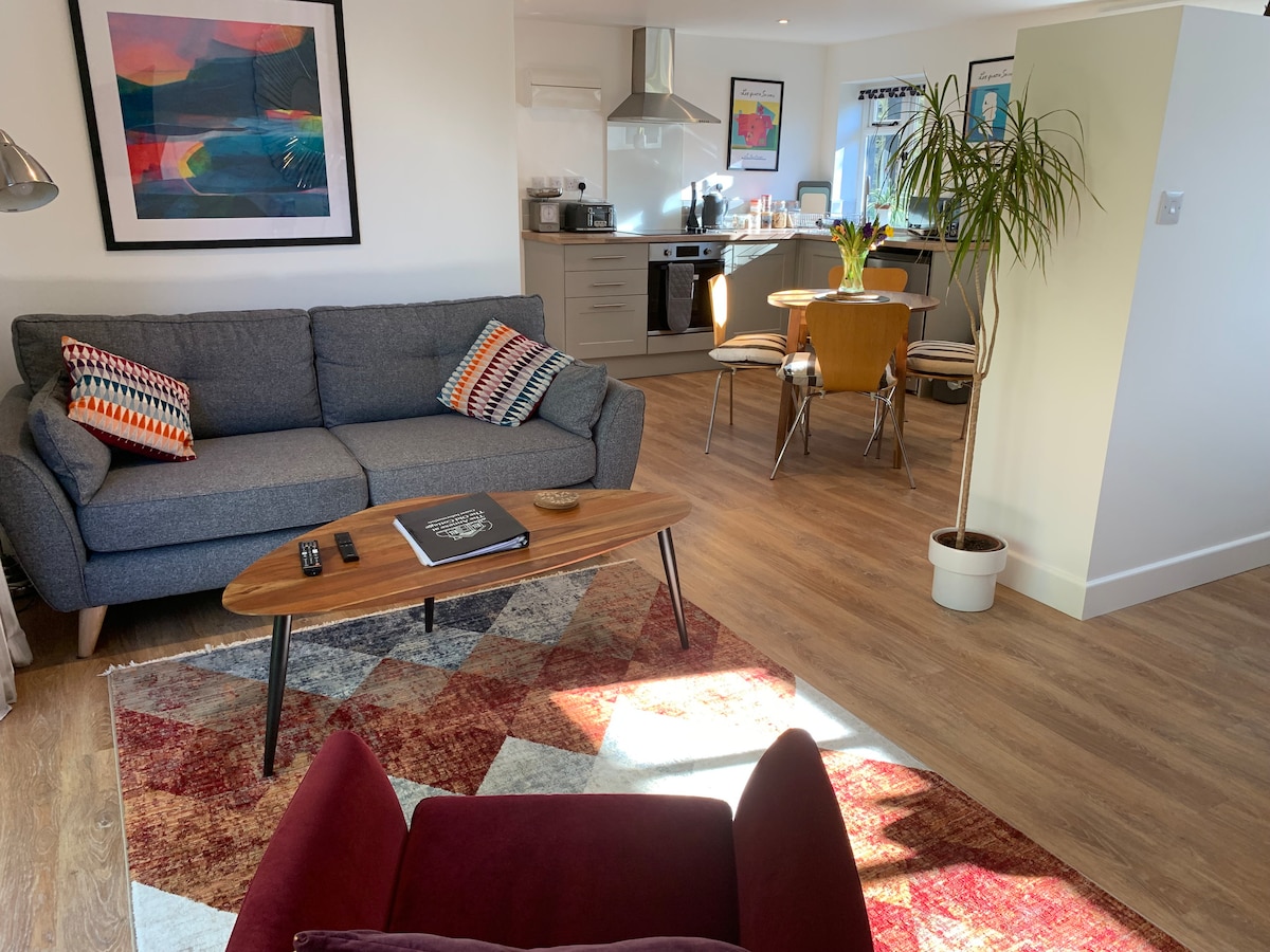 Top performing Airbnb: Barn with lovely garden views in Babergh