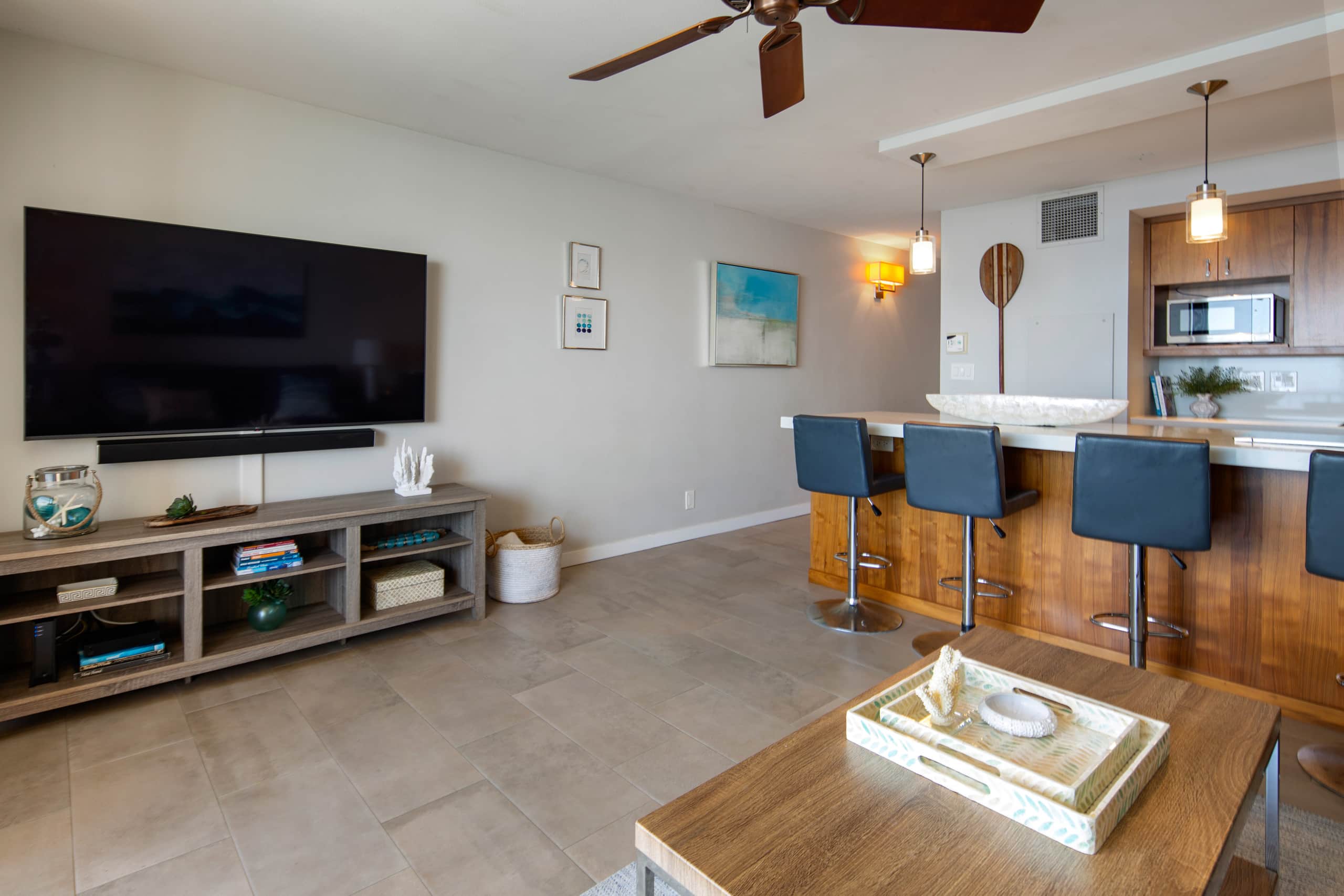 Condo in Kihei · ★4.93 · 1 bedroom · 2 beds · 1 bath - Image 3
