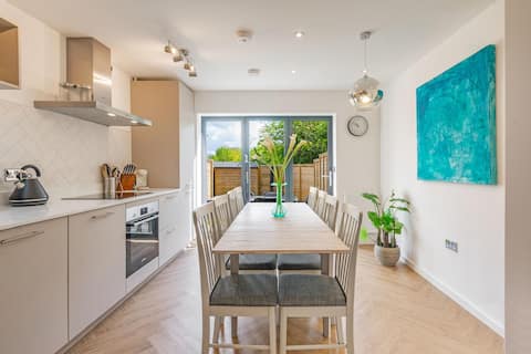 HH 120m2 | Fast wi-fi | Work | Holiday |BBQ | Pet