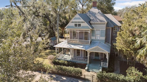 The Golden Isles' #1 Victorian Stay - Bosch Huis