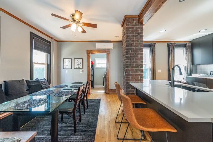 Detached 3BR Home • 15 min to NYC • Parking gallery image 4