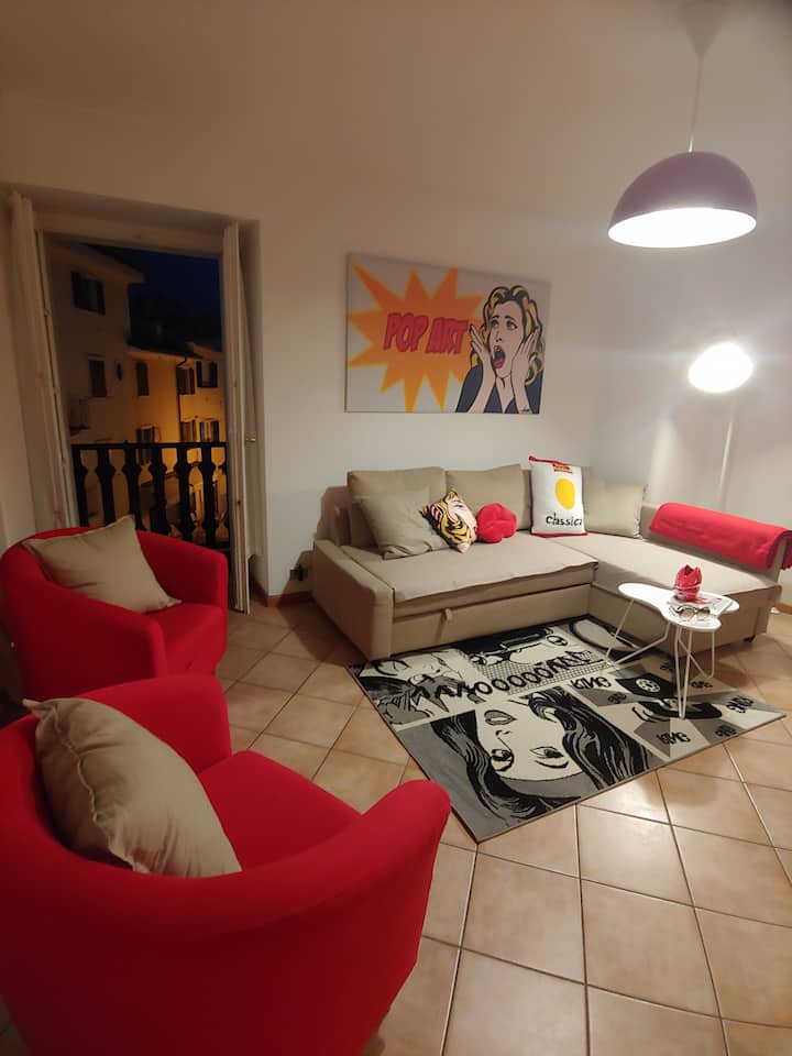 Ca' Dell' Arte Nel Centro Storico - Garda