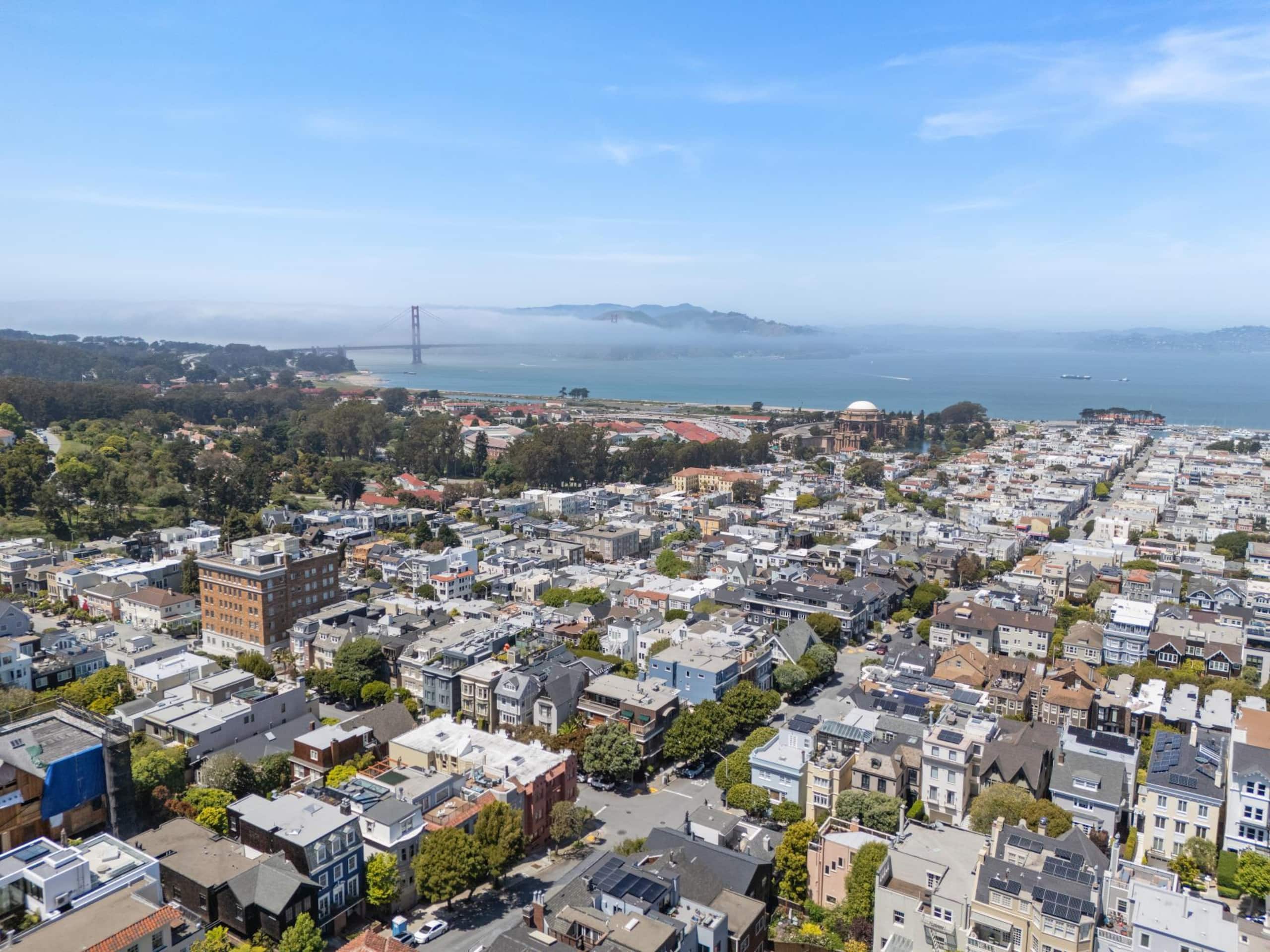 Home in San Francisco · ★5.0 · 3 bedrooms · 3 beds · 2 baths - Image 12