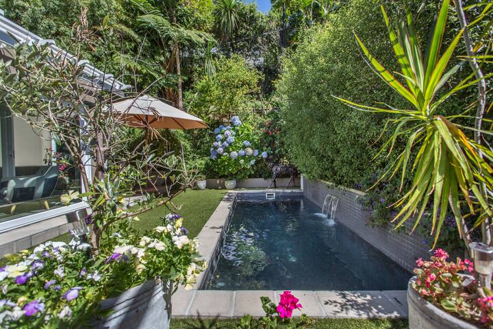 Secure, serene oasis enveloped in leafy views gallery image 3