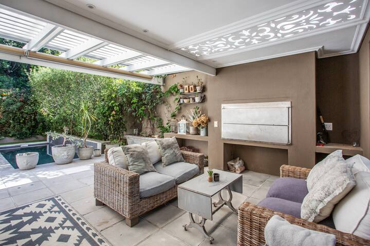 Secure, serene oasis enveloped in leafy views gallery image 5