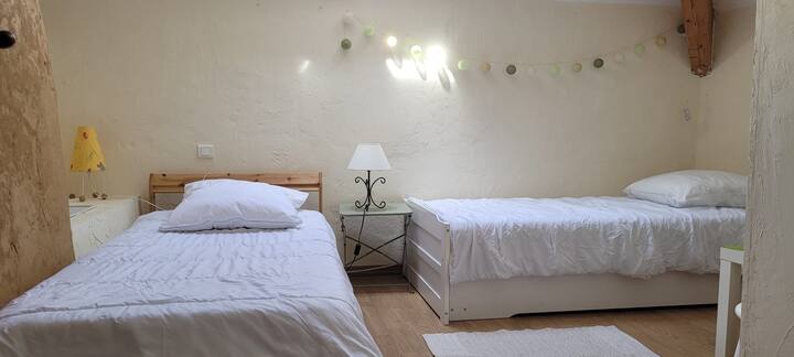 საძინებელი 7